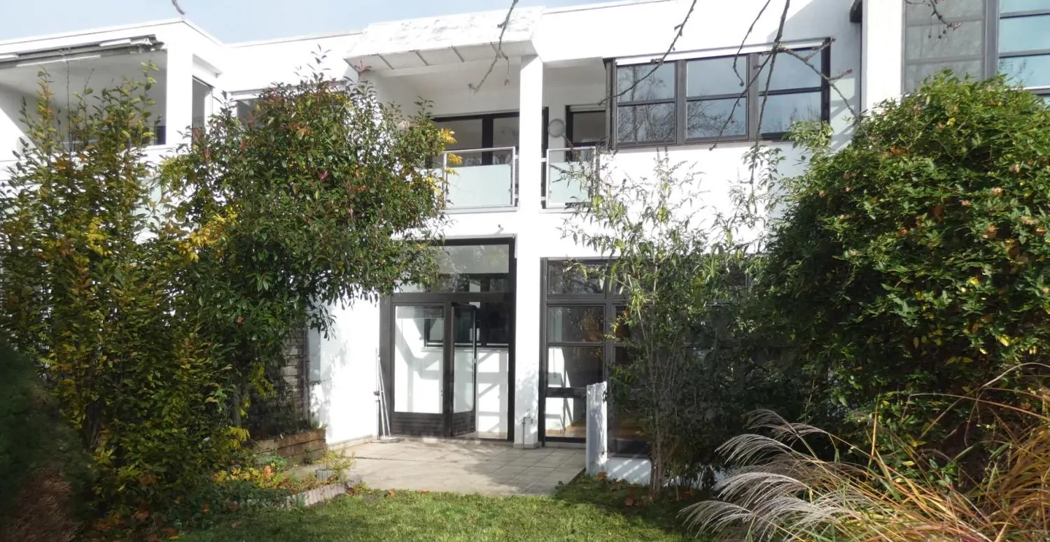 Reihenmittelhaus in Bestlage von Dillingen mit unverbaubarem Blick