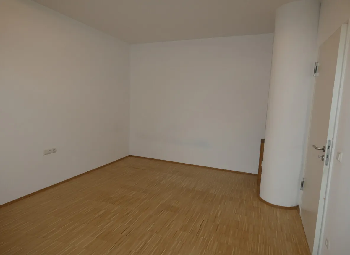 Helle 2-Zimmer-Wohnung im Herzen der Stadt