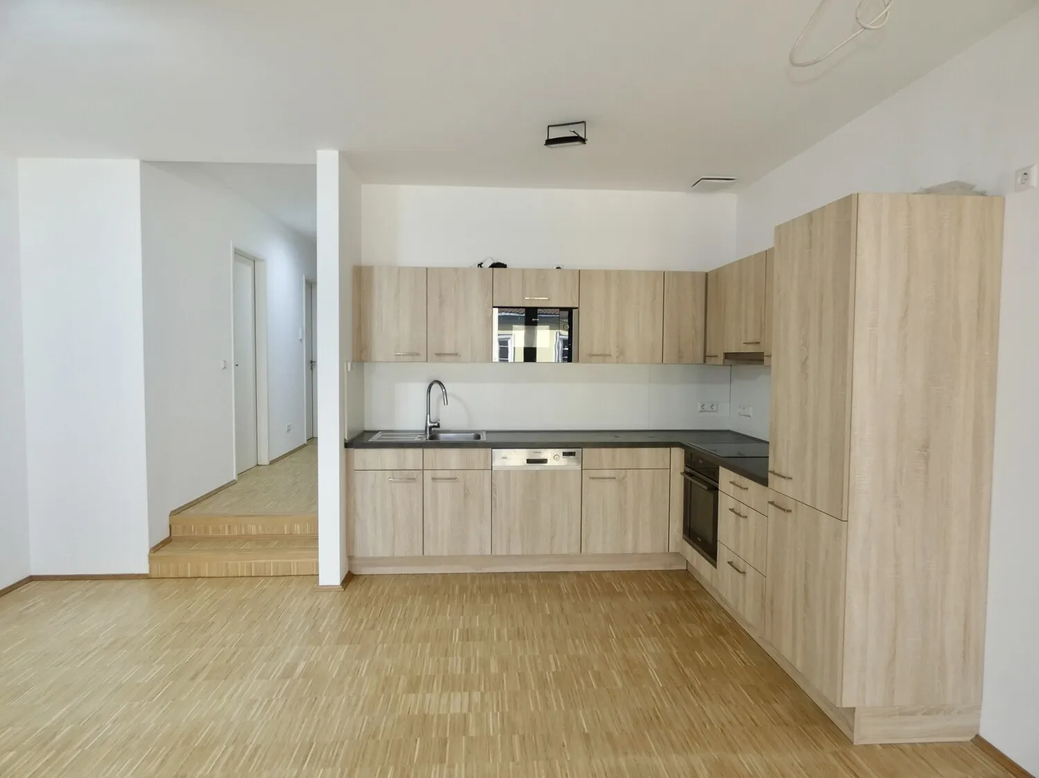 Stilvolle 2-Zimmer-Wohnung im Herzen von Lauingen - offen, hell & modern