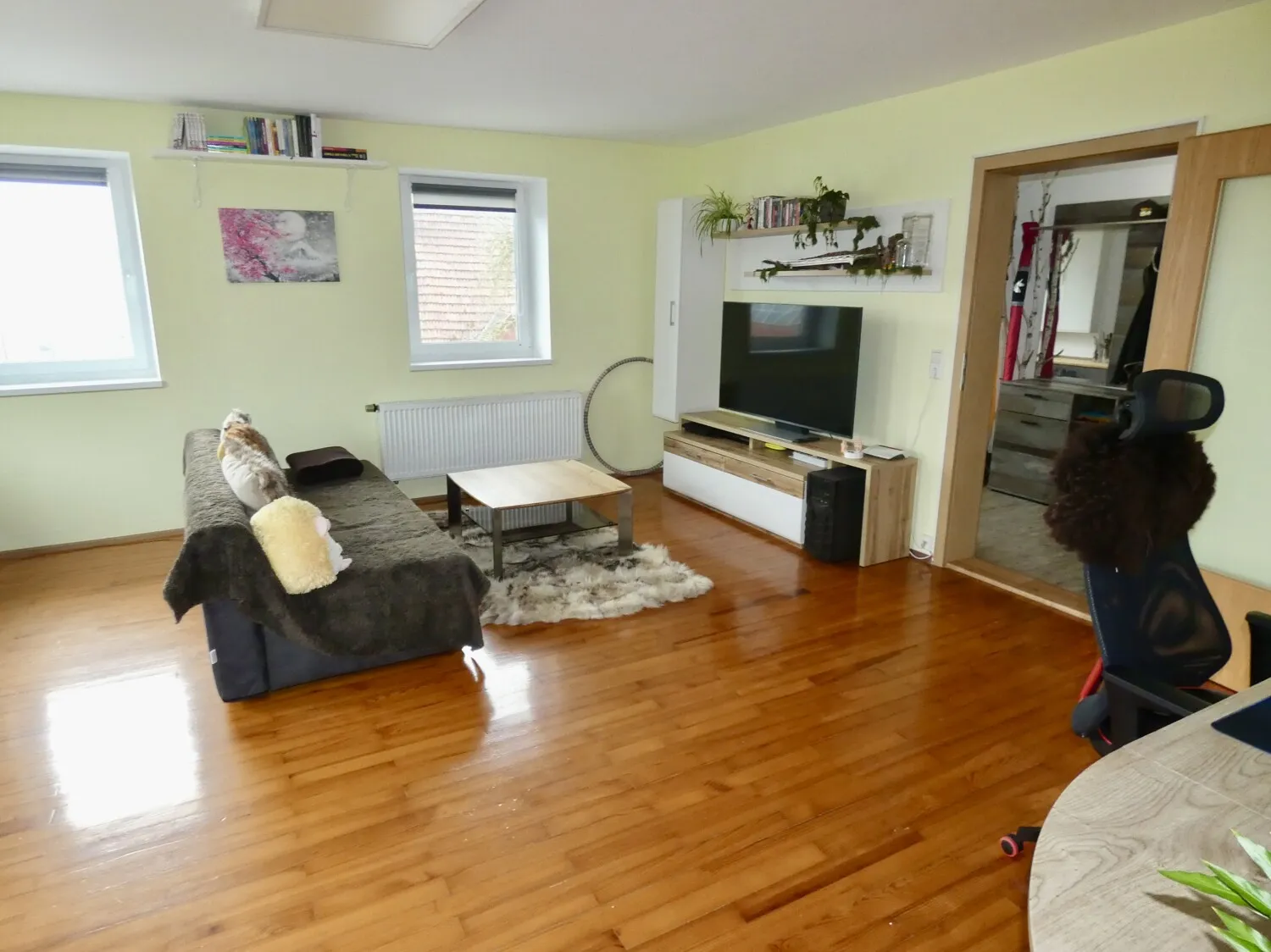 Großzügig und modernisiert: Vielseitig nutzbares Wohn- und Geschäftshaus mit Charme