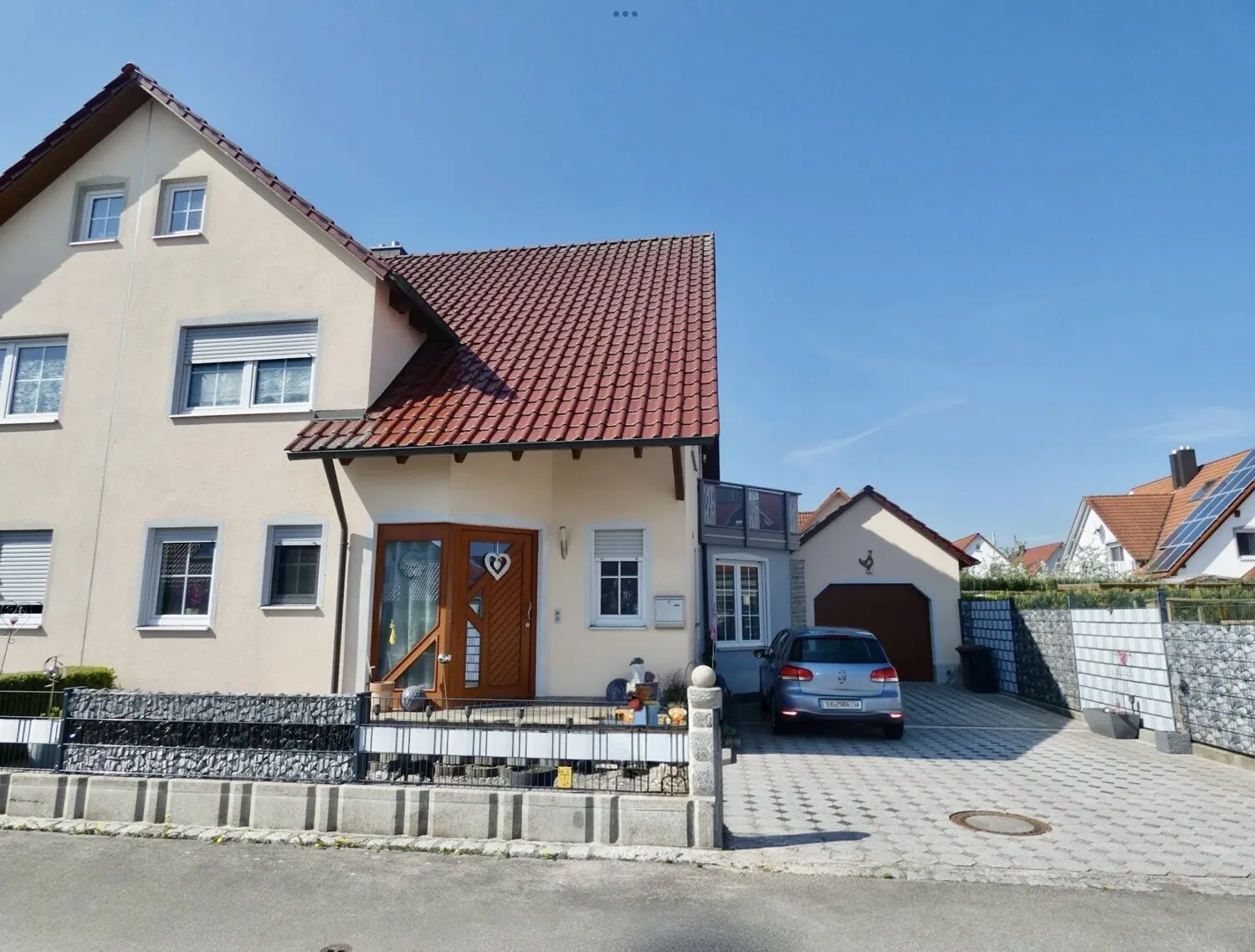 Attraktive Doppelhaushälfte in familienfreundlicher Lage
