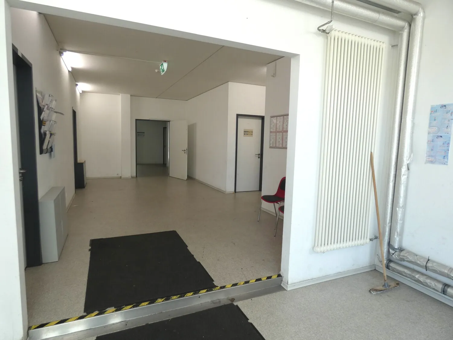 Ebenerdige, vielseitig nutzbare Gewerbeimmobilie