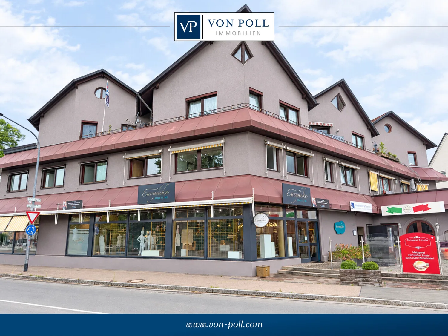 Zeitgemäße Verkaufs-/Bürofläche mit modernisiertem Büro und Küche