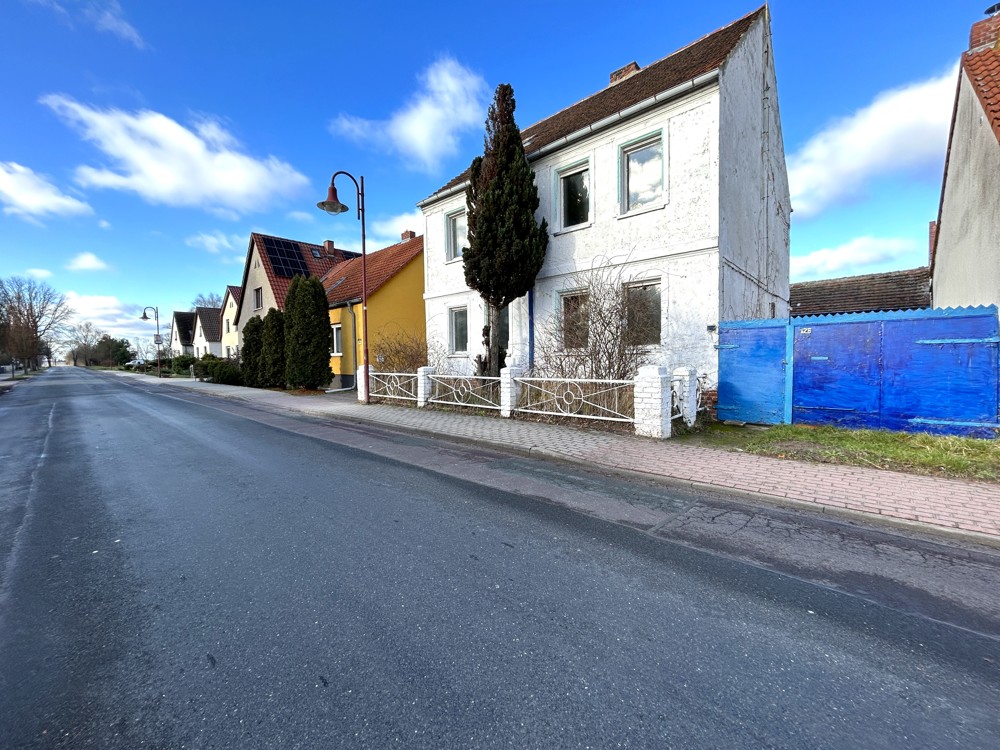 Straße nach Genthin
