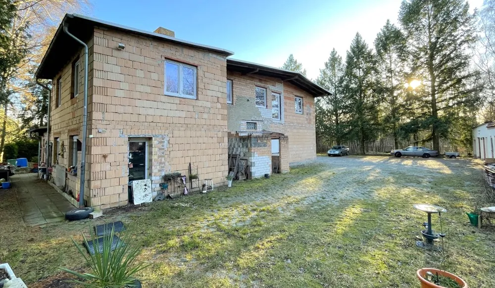 Rohbau mit separaten Eingängen