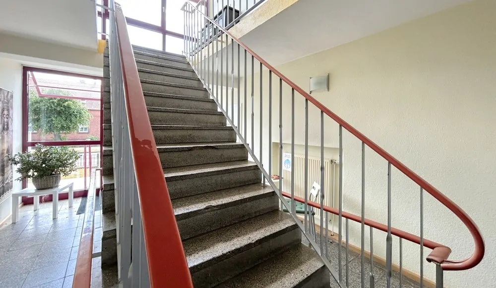 massive Treppe