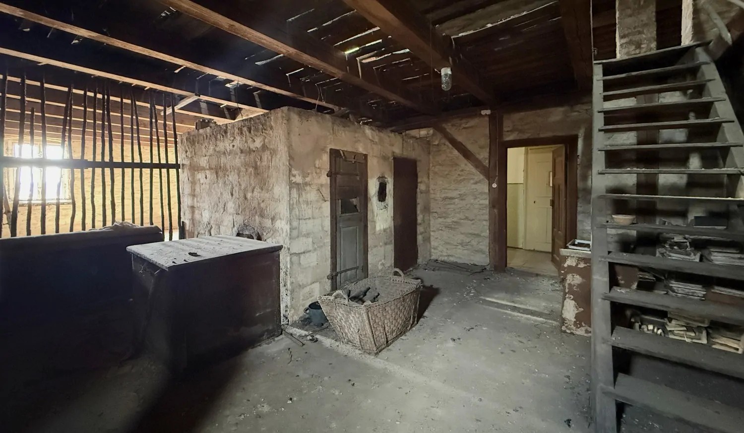 Zugang zum Spitzboden