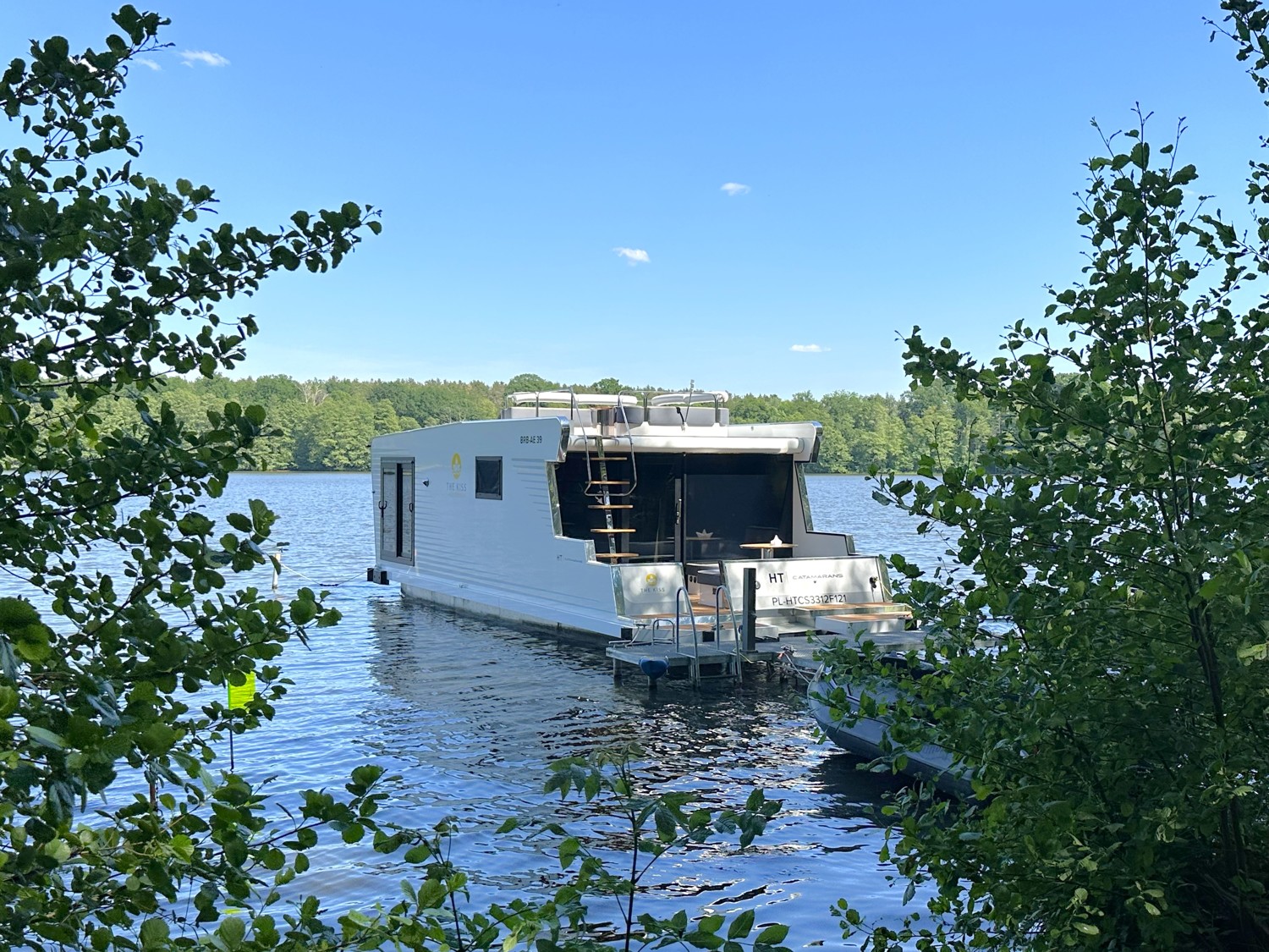 hochwertiges Hausboot mit exklusiver Ausstattung