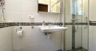 von_poll_real_estate_property_24165034_image_17