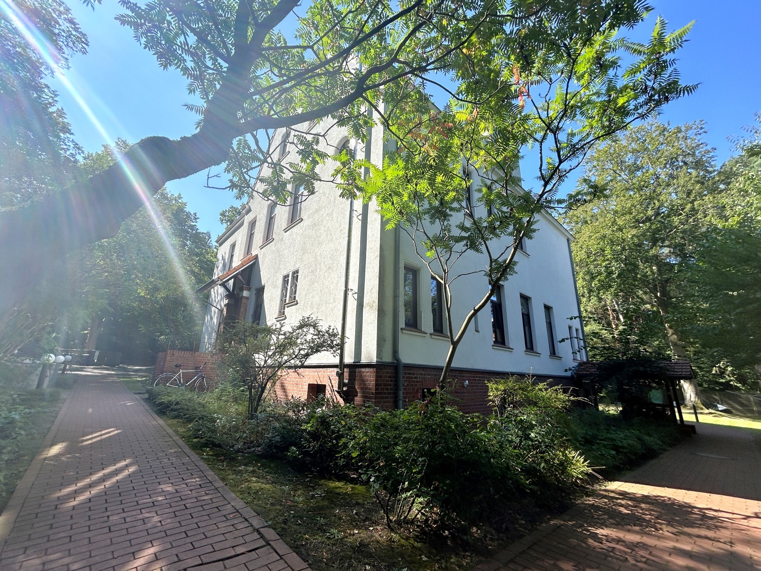 Hochwertiges Mehrfamilienhaus in malerischer Umgebung