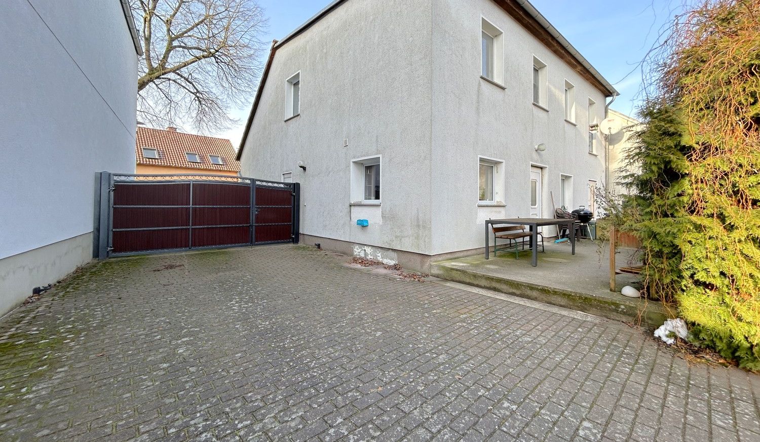 Wohnhaus mit ca. 162 m² Wohnfläche
