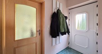von_poll_real_estate_property_24165057_image_4