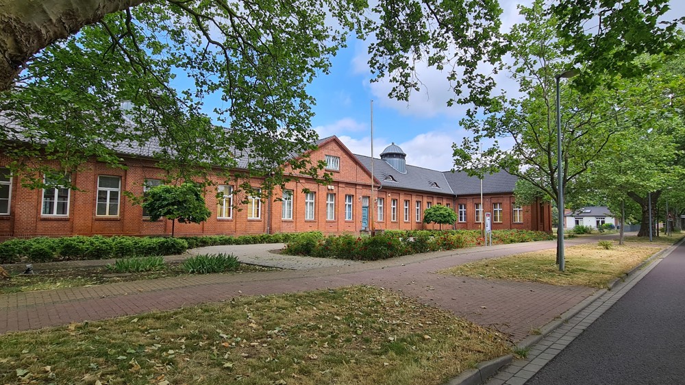 Großzügige Gewerbefläche in historischem Backstein-Ensemble