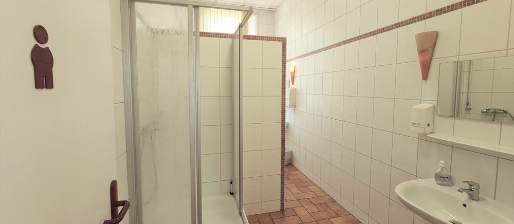 WC-Herren inkl. Dusche
