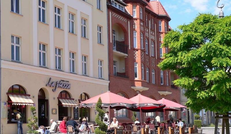 OO NeuUfer 
Modernes Mehrfamilienhaus mit Wasserblick und Südbalkonen