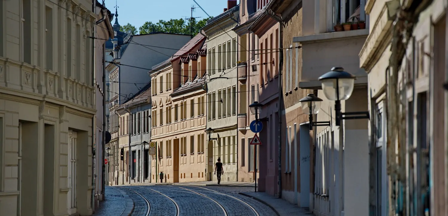 OO NeuUfer 
Modernes Mehrfamilienhaus mit Wasserblick und Südbalkonen