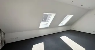 von_poll_real_estate_property_24165055EFH_image_15