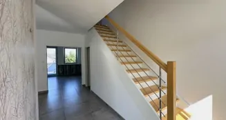 von_poll_real_estate_property_24165055EFH_image_7