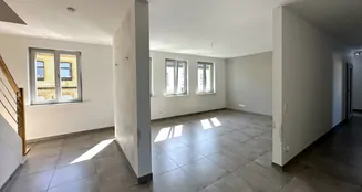 von_poll_real_estate_property_24165055EFH_image_8