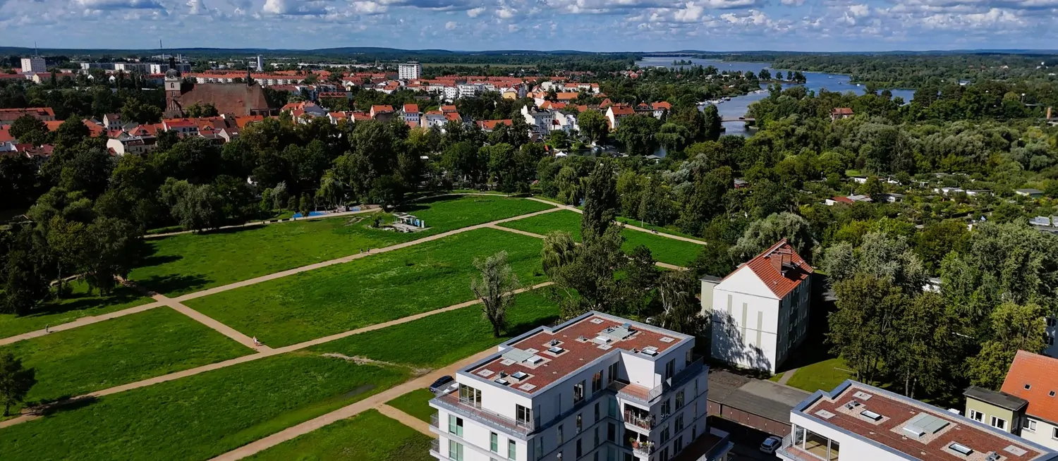 Blick zum Packhof-Gelände und dem Beetzsee