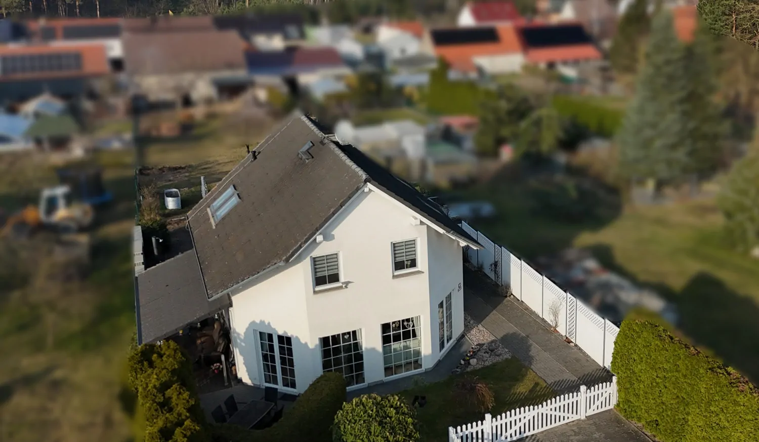 gepflegte Immobilie aus der Vogelperspektive