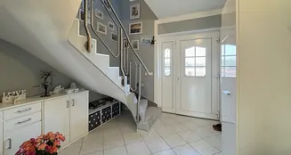 von_poll_real_estate_property_25165013_image_8