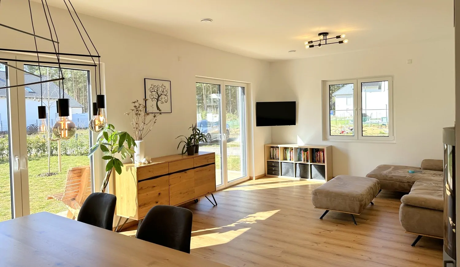 offener Wohn- und Essbereich