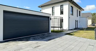 von_poll_real_estate_property_25165026_image_1