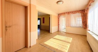 von_poll_real_estate_property_25165027_image_10