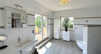 von_poll_real_estate_property_25165044_image_13
