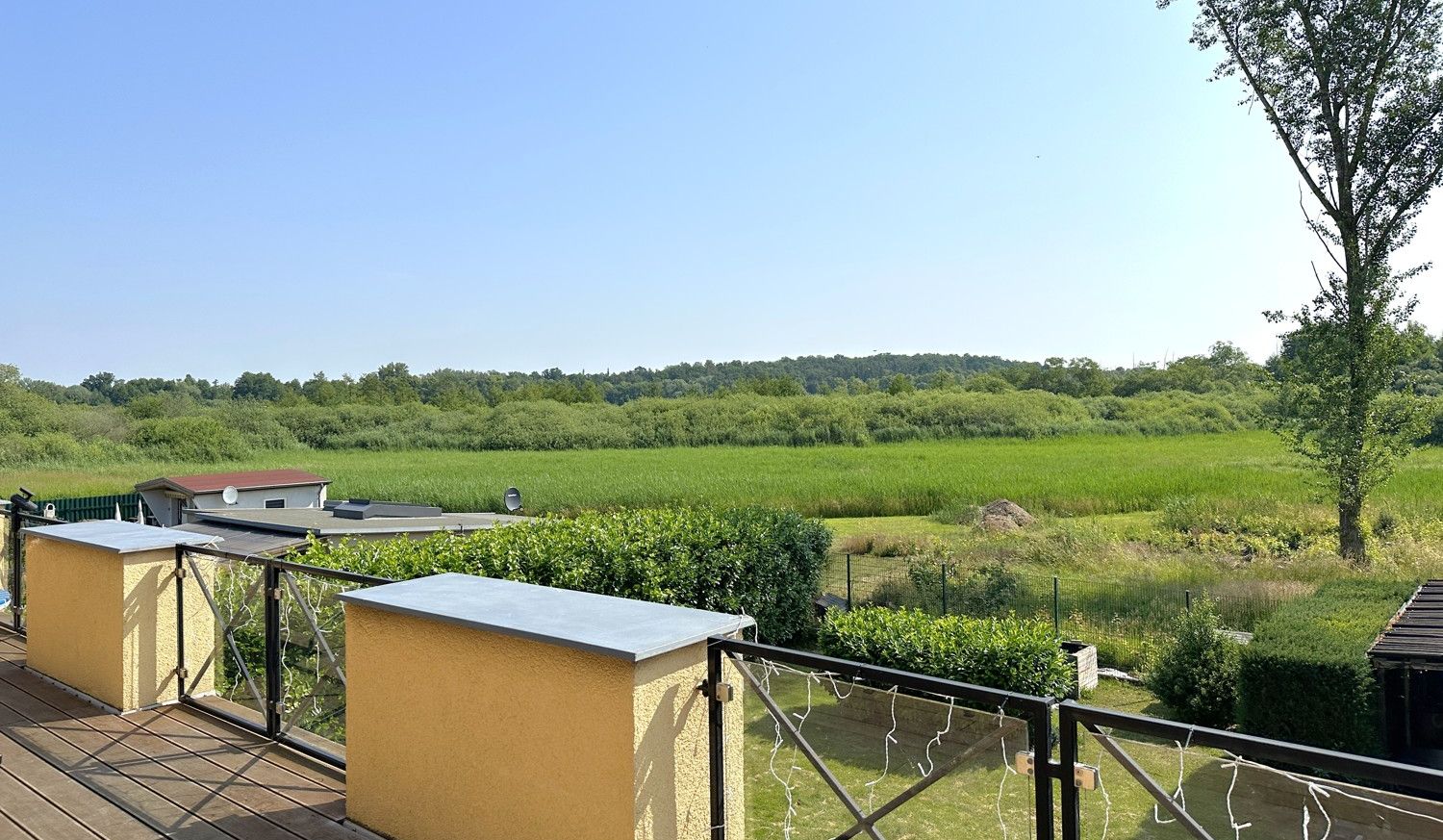 Balkon mit Seeblick