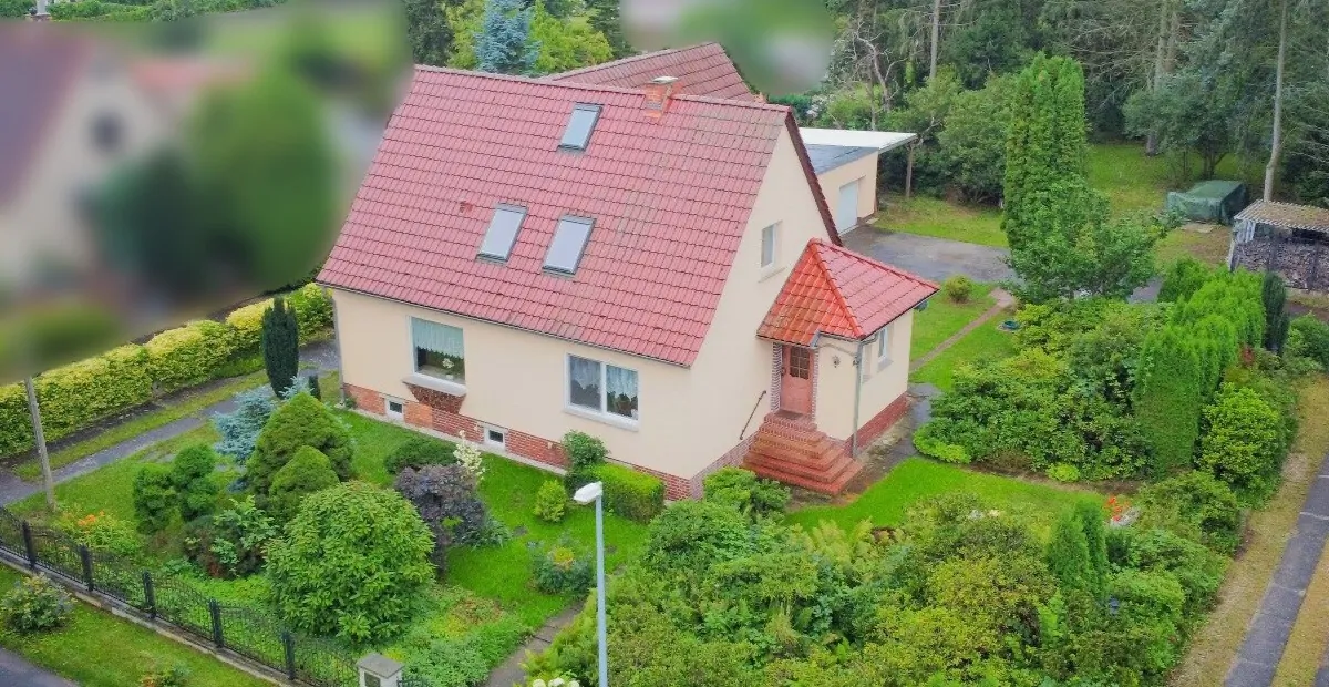 mit ca. 5.000 m² Grundstück