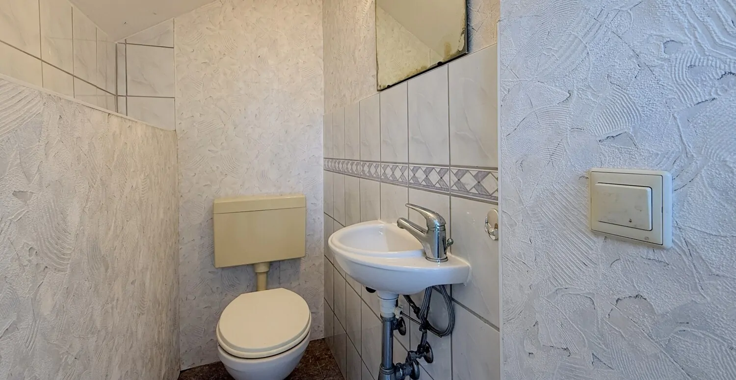 praktisches WC im Wellnessbereich