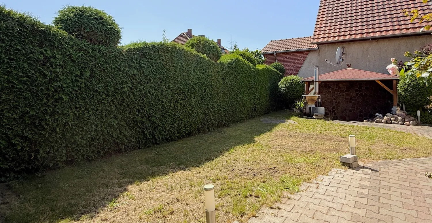 ca. 100 m² Gartenfläche