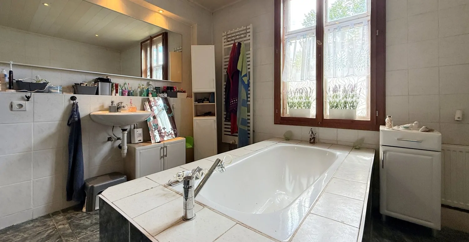 Badewanne mitten im Badezimmer