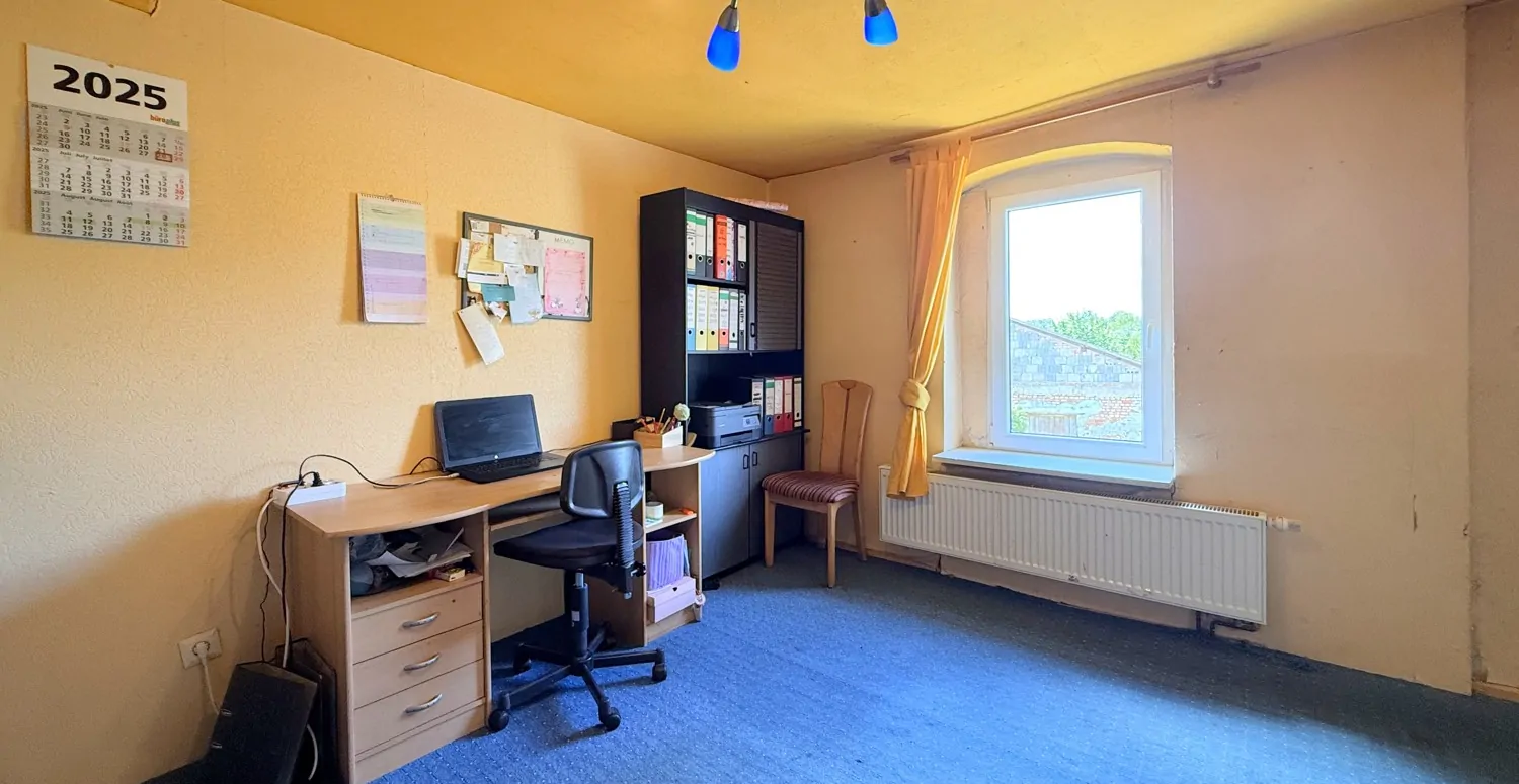 hofseitiges Arbeitszimmer