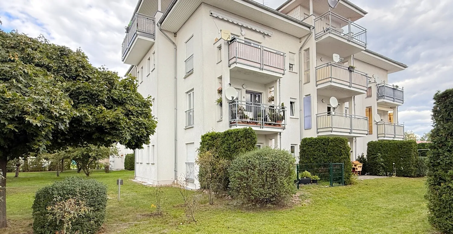 Mehrfamilienhaus mit 12 Wohneinheiten