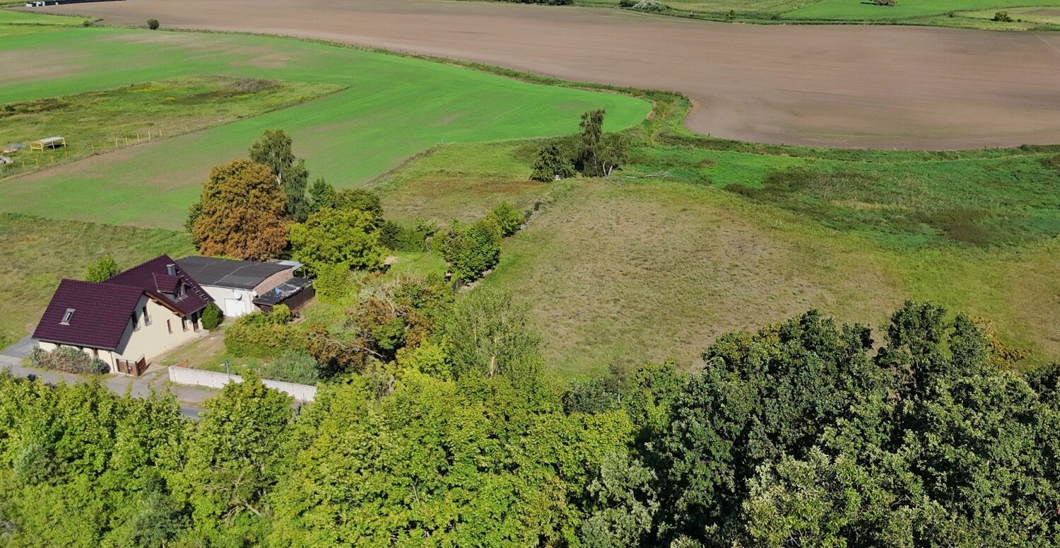 ca. 14.998 m² Grundstück