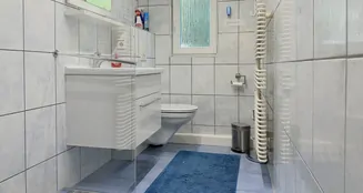 von_poll_real_estate_property_25165052_image_16