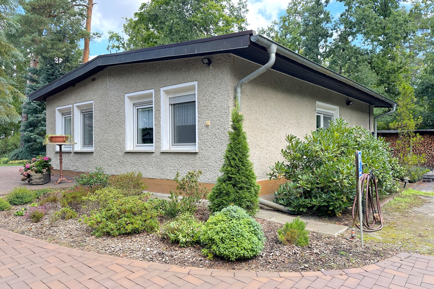 Wohnhaus mit ca. 84 m² Wohnfläche