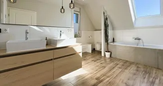 von_poll_real_estate_property_25165071_image_0