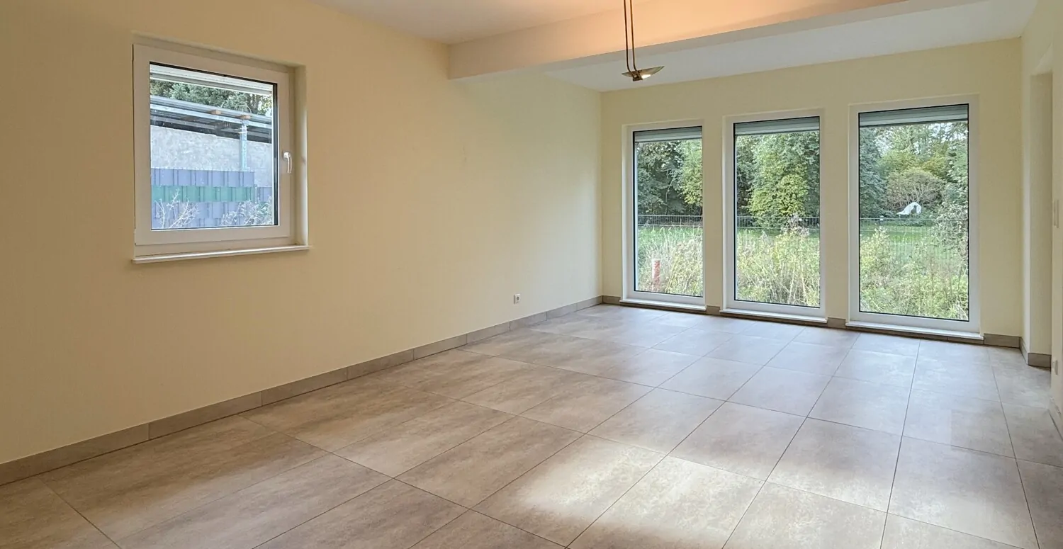 helles Wohn- und Esszimmer