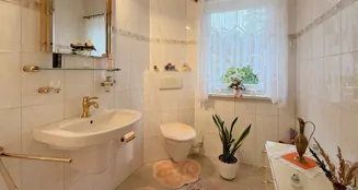 von_poll_real_estate_property_25165078_image_8