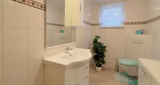 von_poll_real_estate_property_25165078_image_22