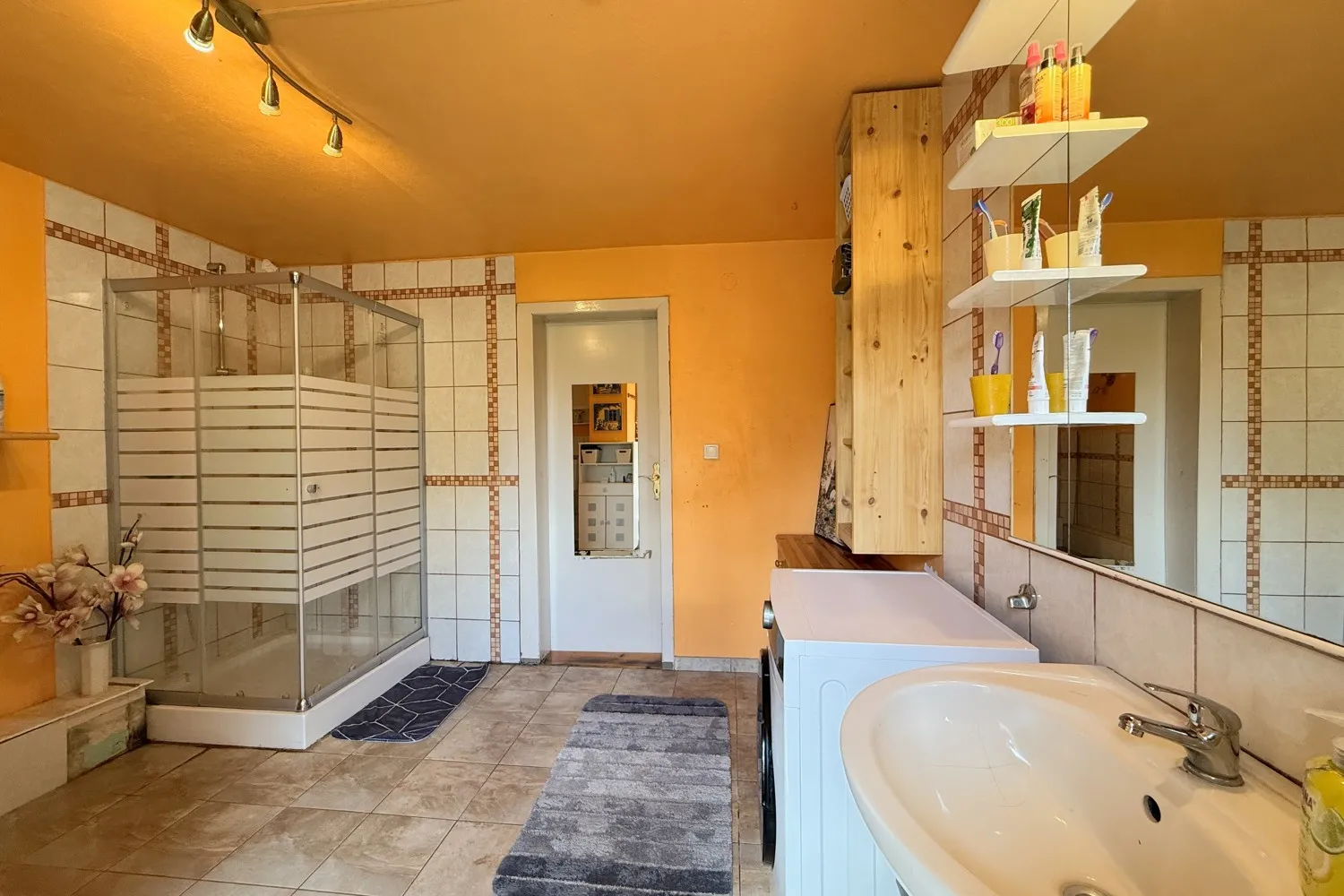 freundliches Badezimmer