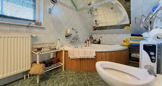 von_poll_real_estate_property_25165085_image_12