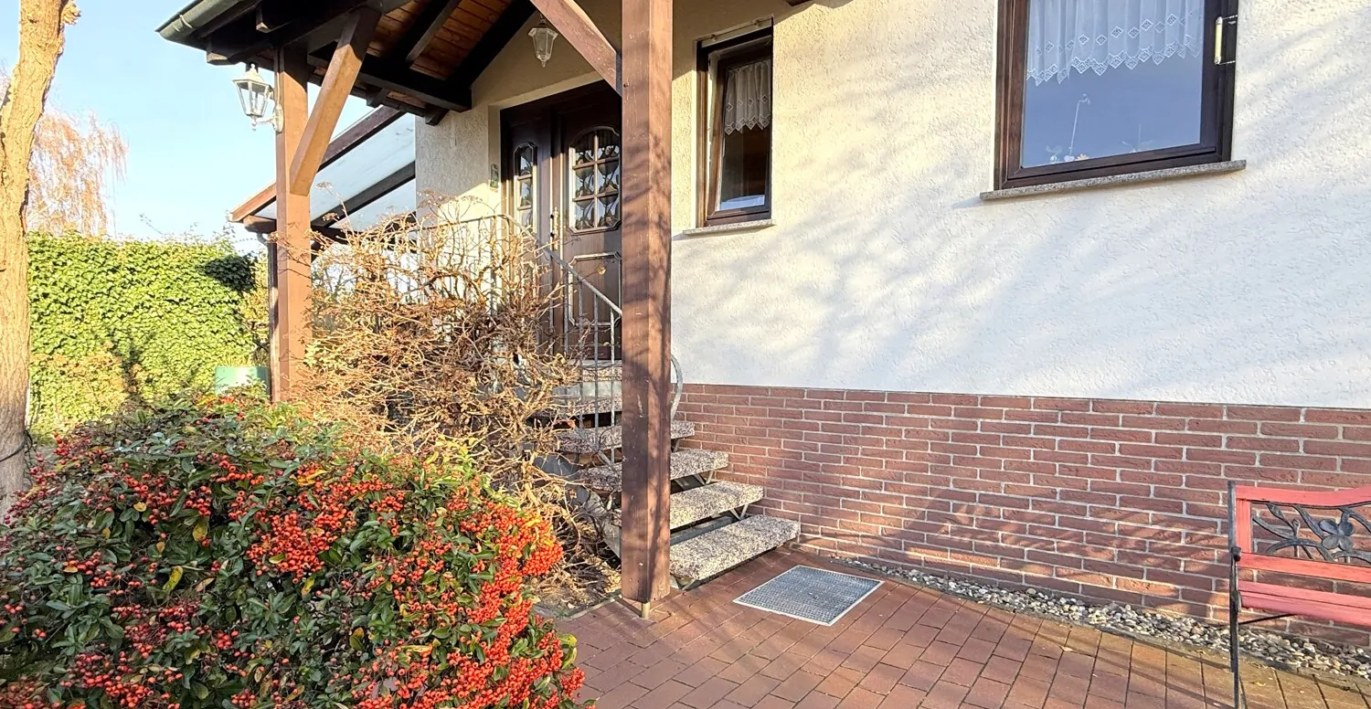 überdachter Hauseingang