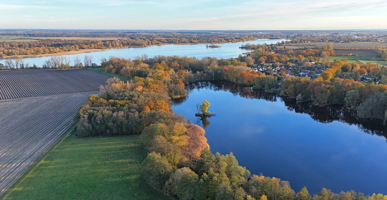 weitläufige Seenlandschaft