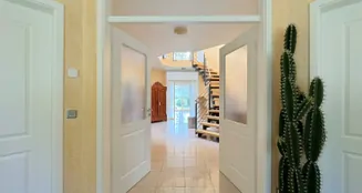 von_poll_real_estate_property_25165073N_image_6