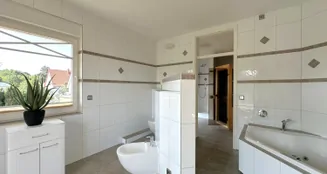 von_poll_real_estate_property_25165073N_image_14